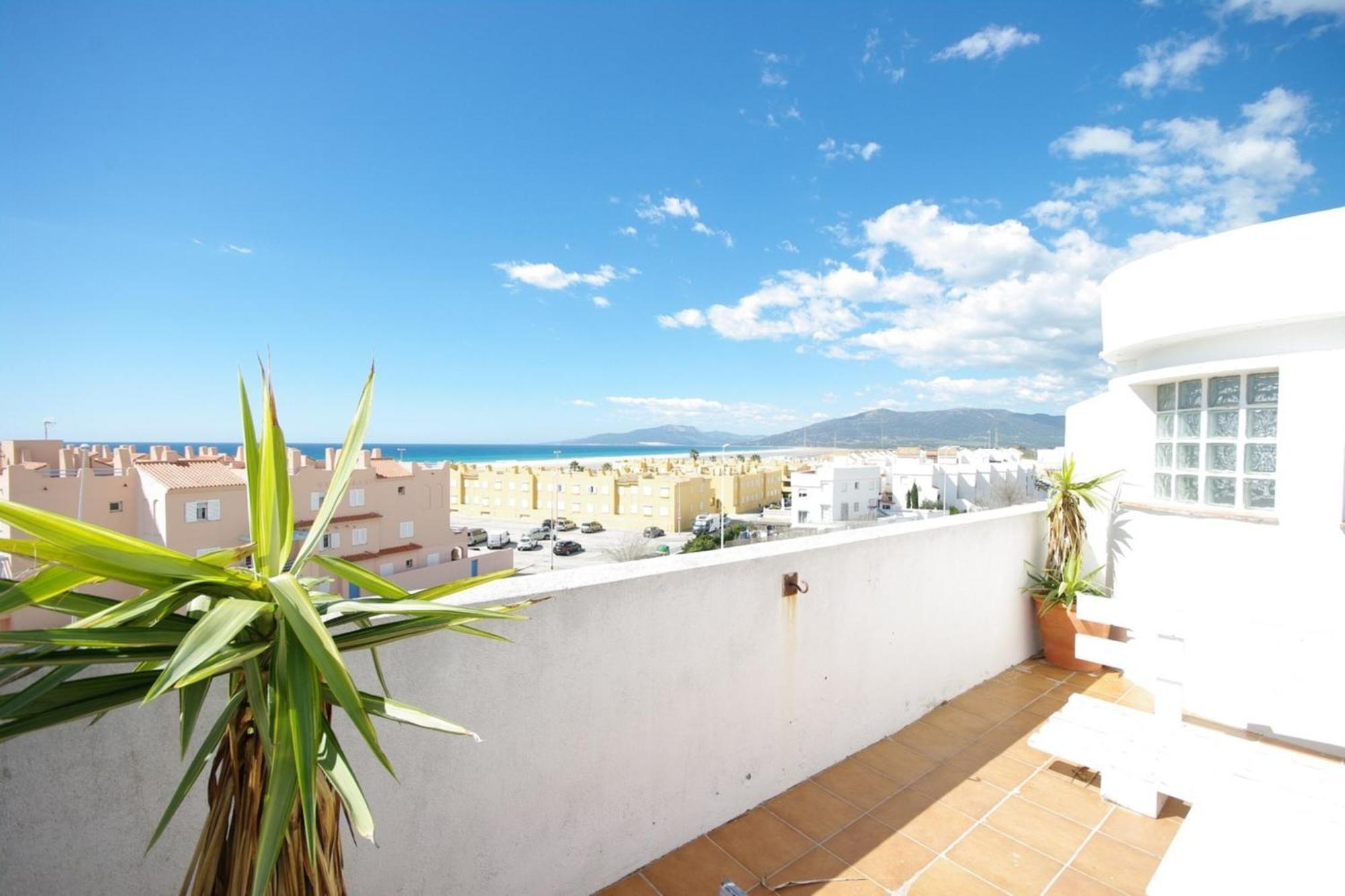 Апартаменты Livingtarifa Atico Altarik Экстерьер фото